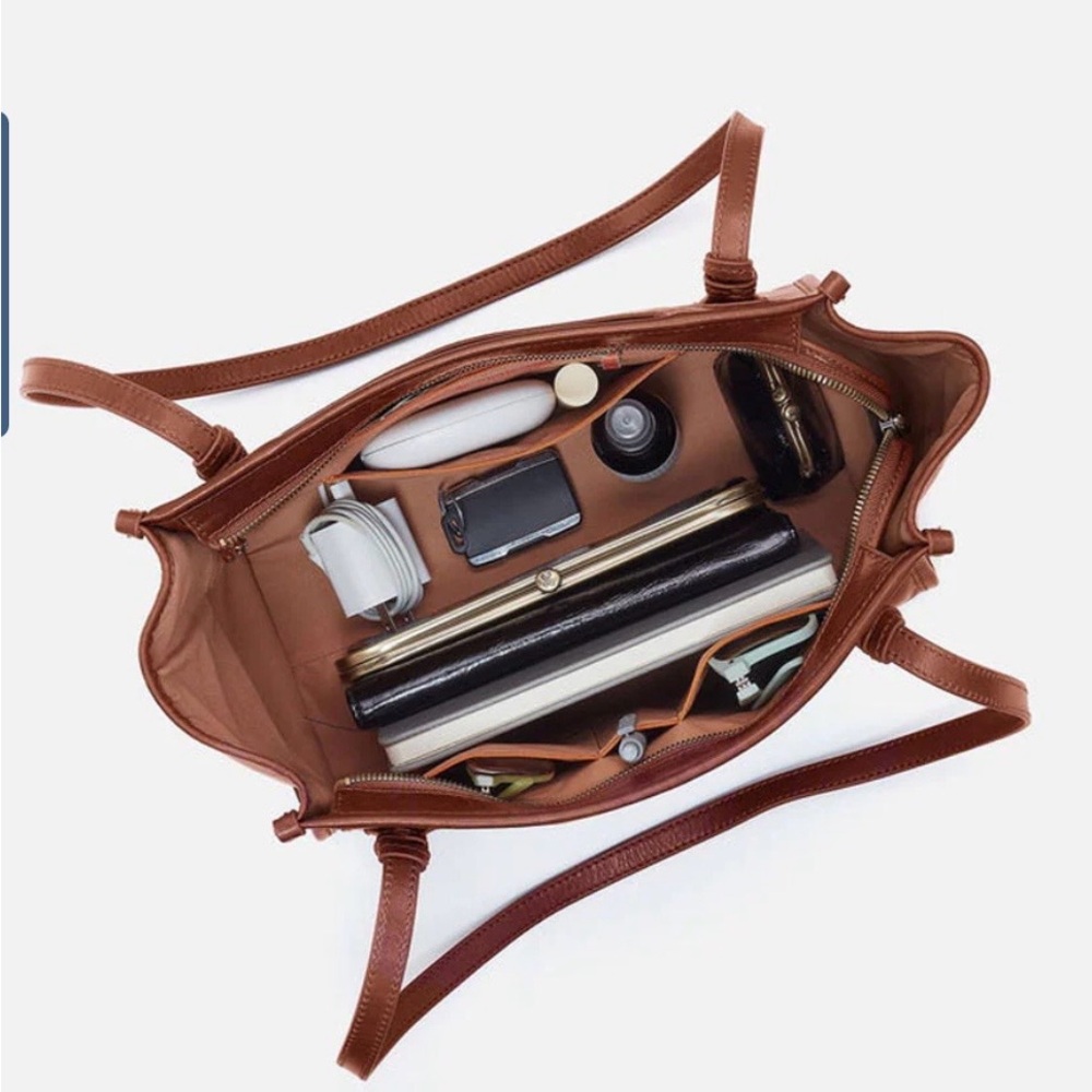 NWT HOBO Expedition Tote -Pecan Ridge. Beautifully crafted leather. - Picture 3 of 10